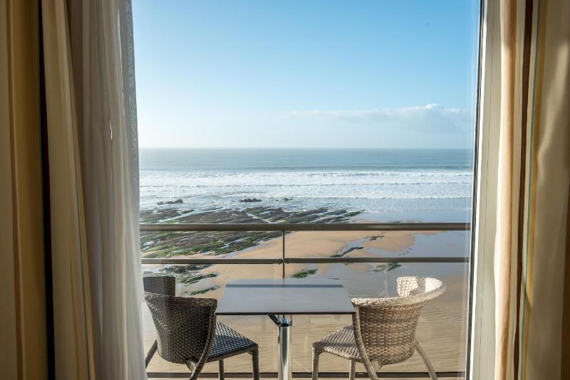 Hotel & Spa Les Roches Noires - image 2