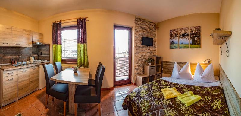 Apartmany Veverica - image 22