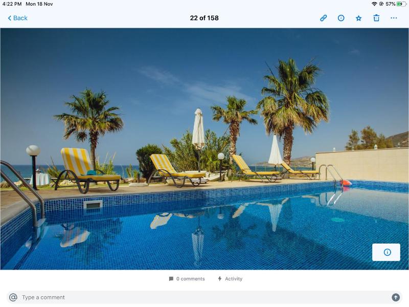 Three-Bedroom Villa with Private Pool and Sea View image 3