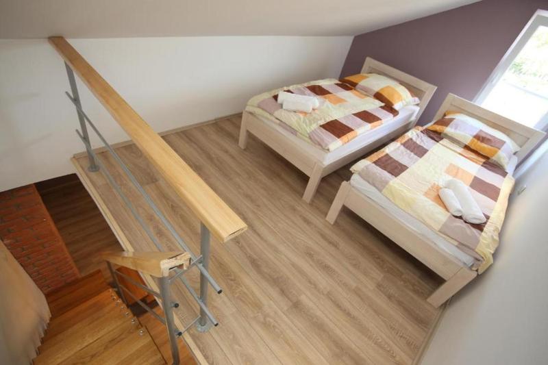 Apartments Rooms PAROMLIN CENTAR - image 13