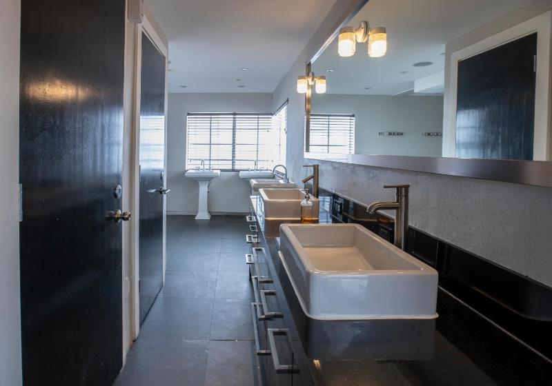 Posh South Beach - image 7