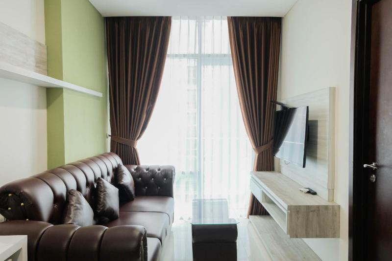 Modern Look 1BR at Brooklyn Alam Sutera Apartment By Travelio - image 6