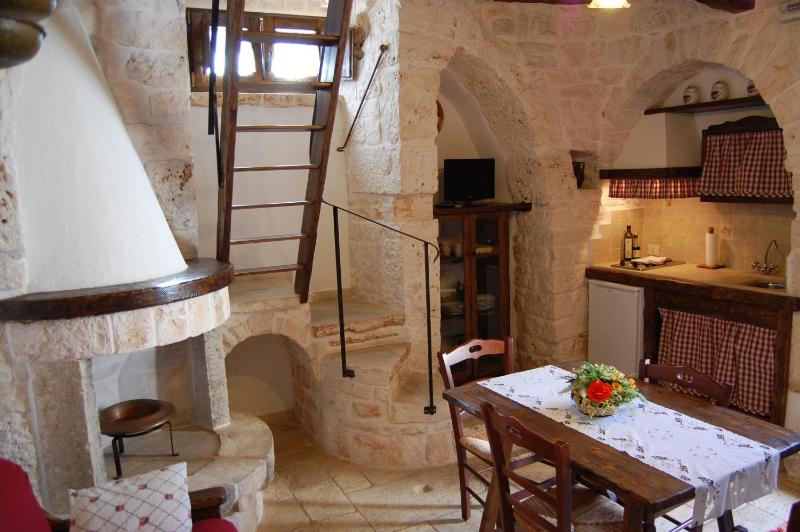 Trullo (3 Adults) image 4