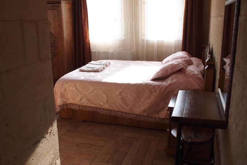 Deluxe Double Room image 3