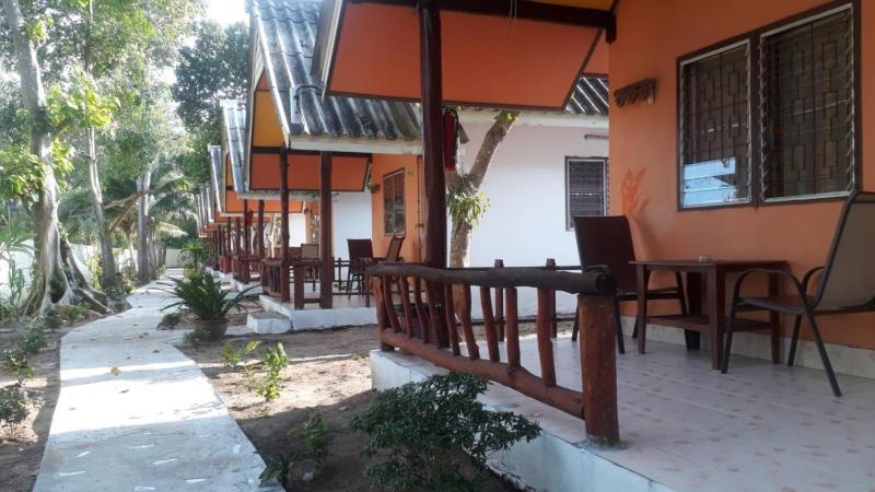 Long Beach Garden Resort - image 14