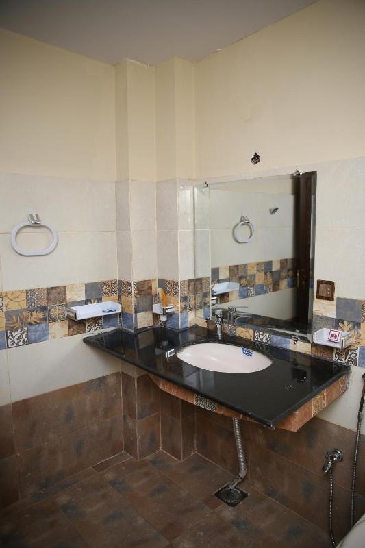 Premier Inn Gulberg Lahore - image 14