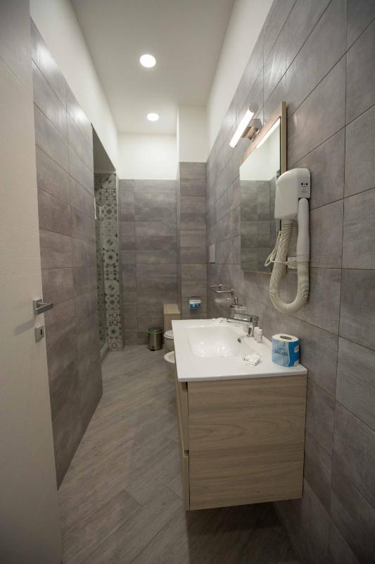 One-Bedroom Apartment image 4