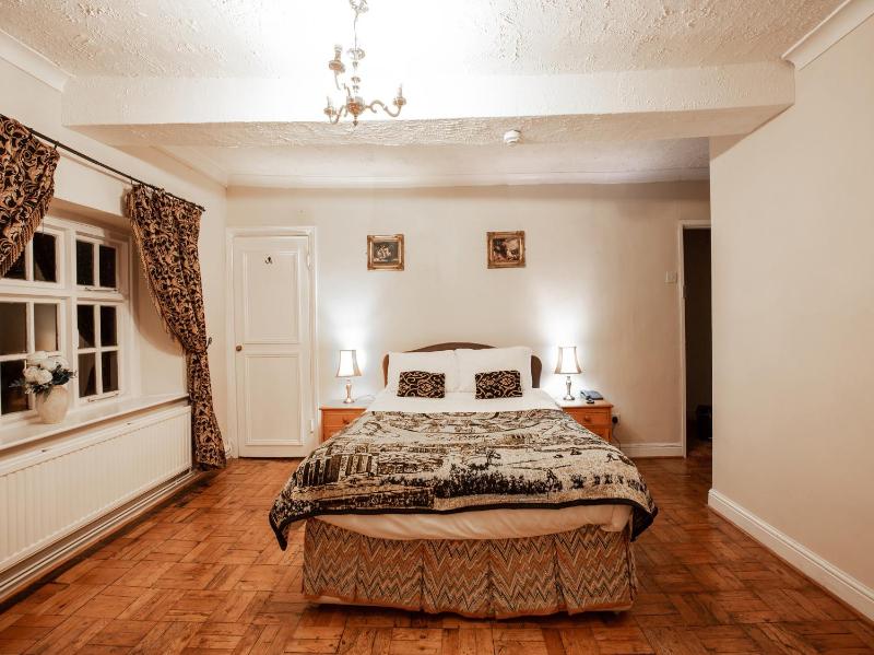 Superior Double Room image 1