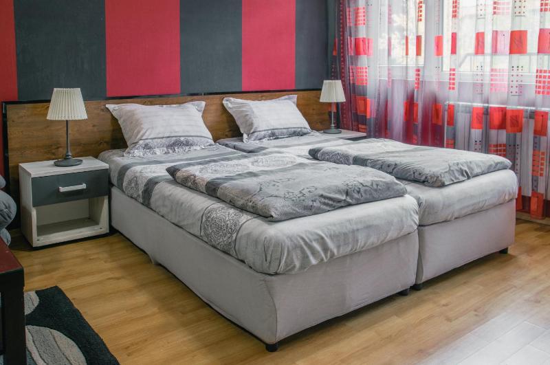 Apartment image 3