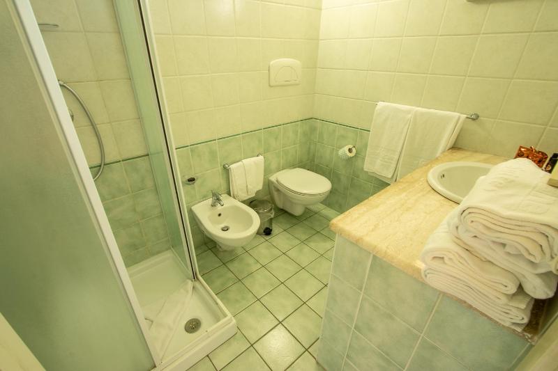 Family Quadruple Room (2 Adults + 2 Children) image 2