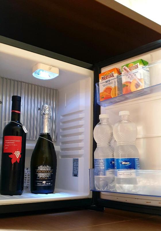 Double Room with Private Bathroom image 1