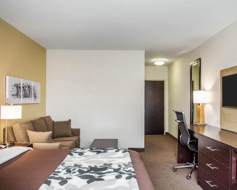 King Suite image 2