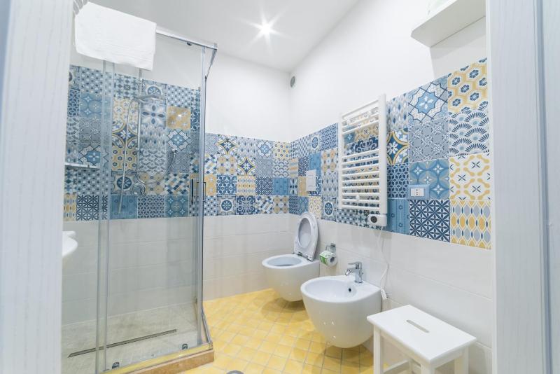 Deluxe Double Room with Balcony image 4