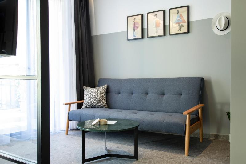 Superior Suite image 4