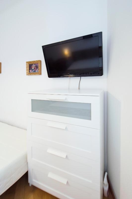 Apartment image 3
