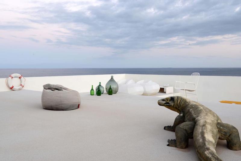 Villa with Sea View image 3
