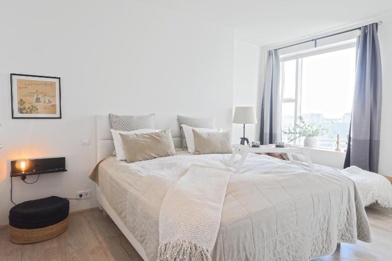 Salka Suites Luxury apartment 2BR 2 bathrooms - image 11