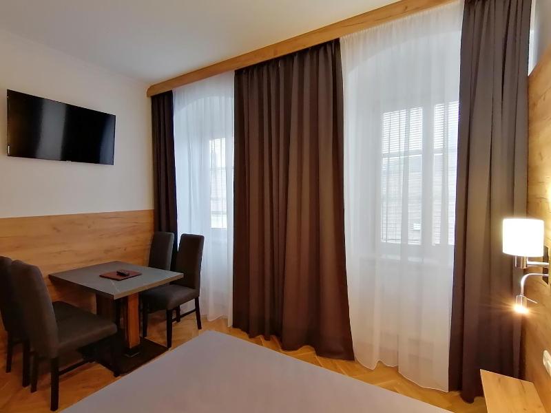 Studio Apartment with City View image 4