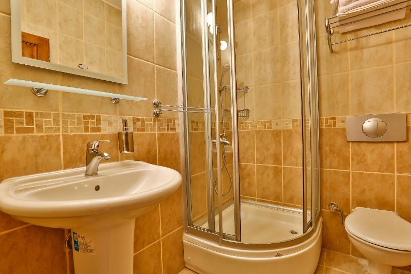 Standard Double Room image 4