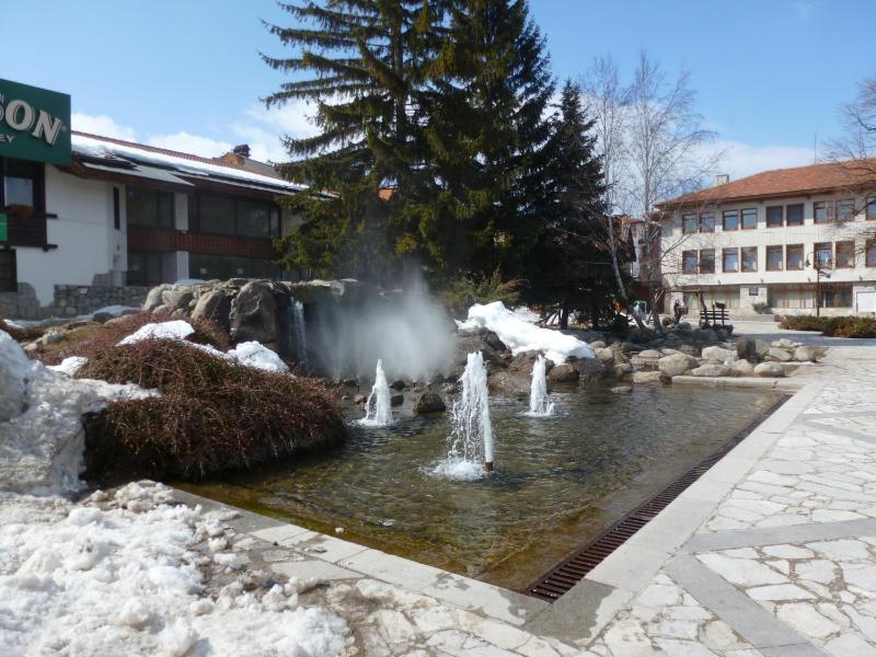 Two-Bedroom Apartment with Patio image 1