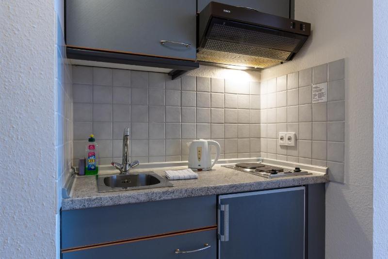 Single Room image 3