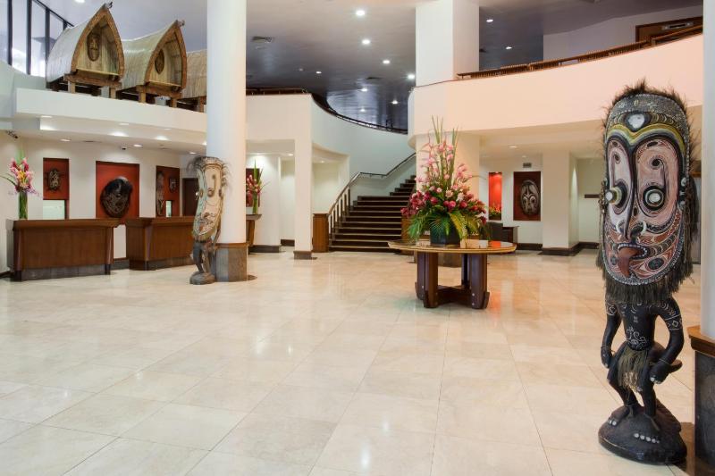 Crown Hotel - image 8