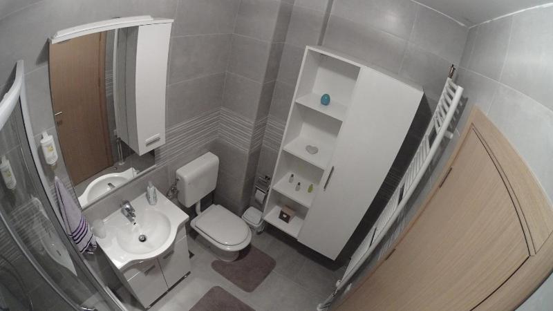 IT Apartment - image 7