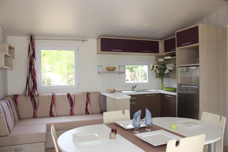 Mobile Home image 4