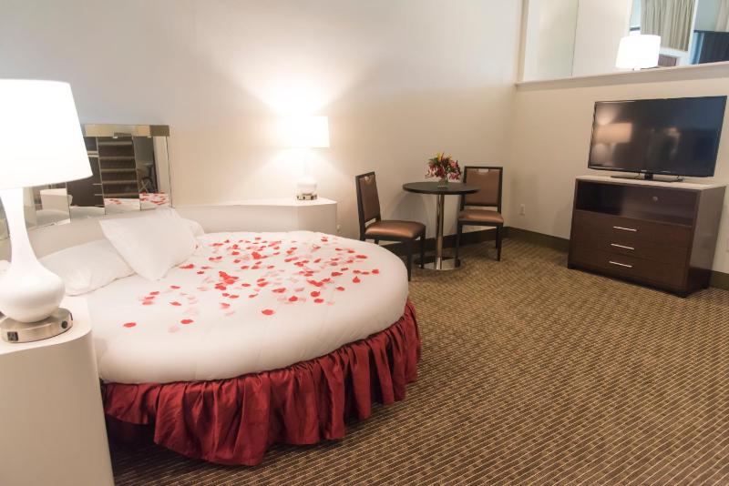 Cove Harbour Suite image 2