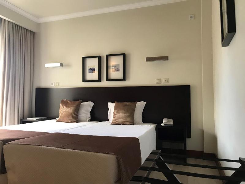 Standard Double Room image 2