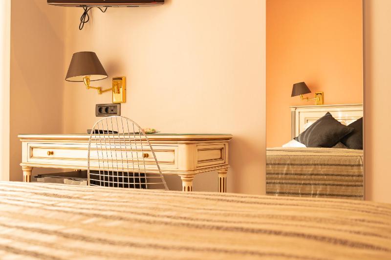 Double or Twin Room with Parking image 3