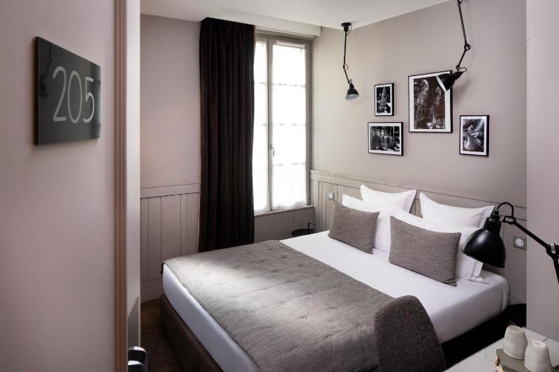 Classic Room image 3