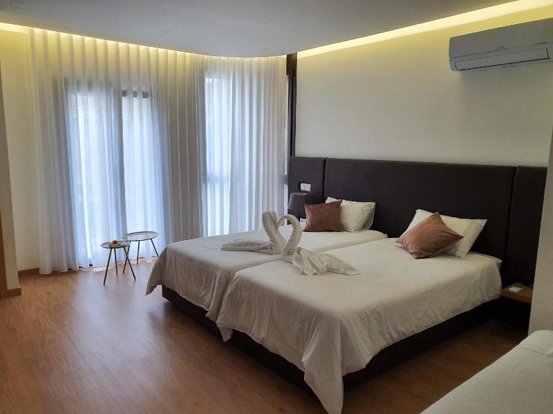 Double or Twin Room with Romantic Package image 1