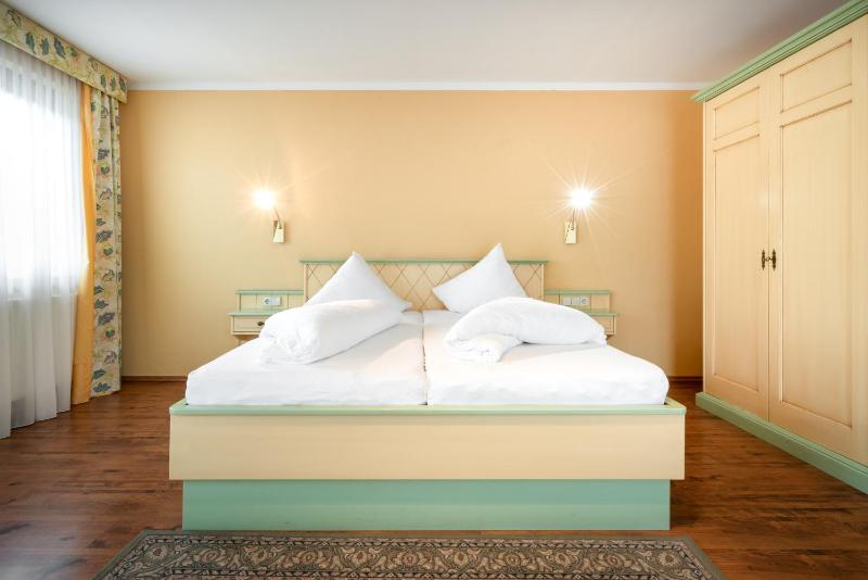 Superior Double Room image 4