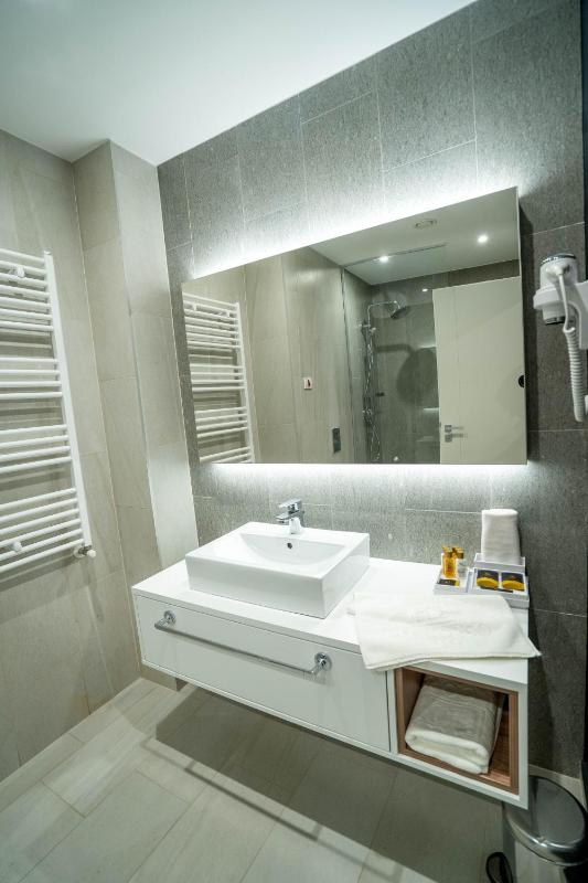 Superior Double Room image 2