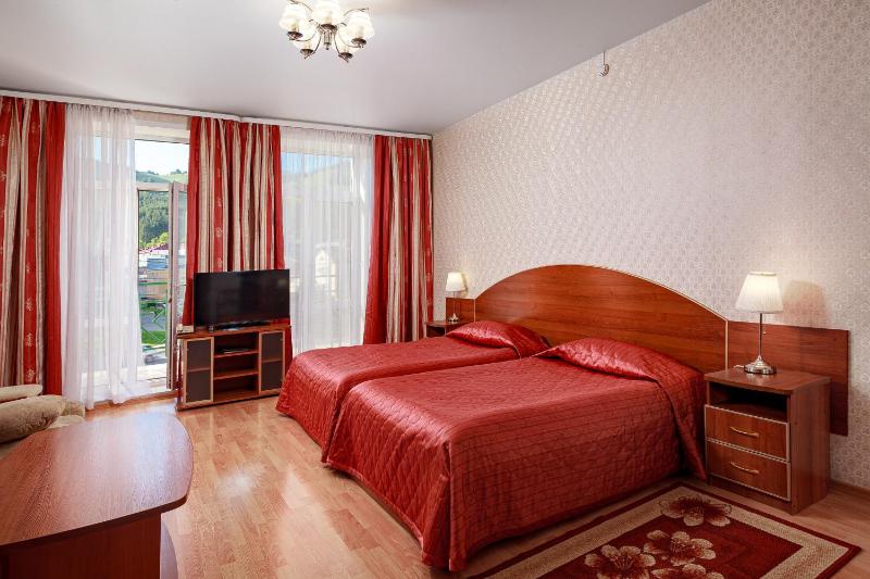 Studio Apartment image 3