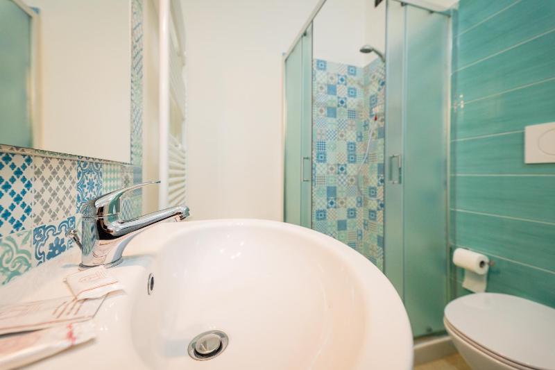 Triple Room with Private Bathroom image 2