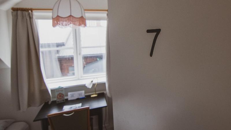 Single Room with Shared Bathroom image 2