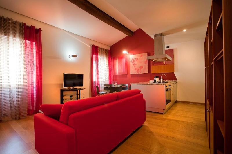 One-Bedroom Apartment image 2