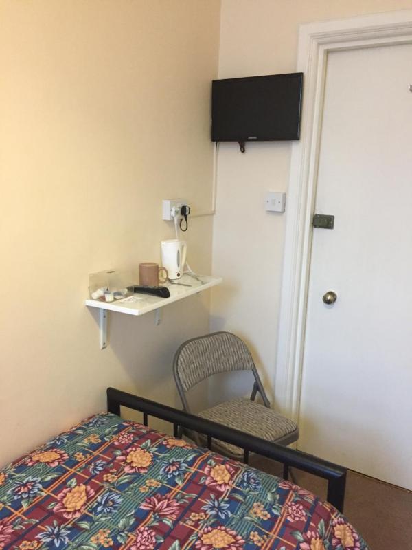 Single Room image 3