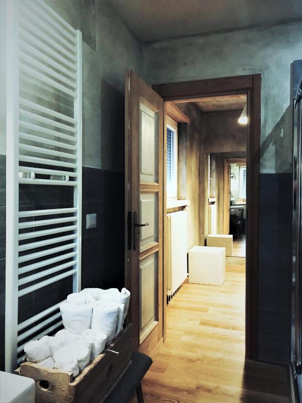 Deluxe Quadruple Room image 2