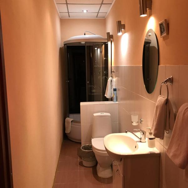 Economy Double Room without Window image 3