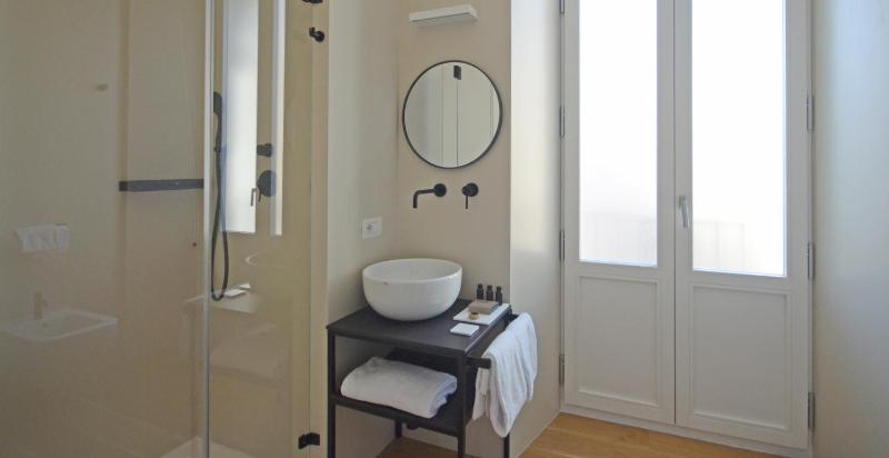 Superior Double Room image 4