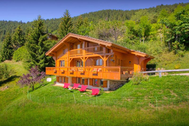 Chalet image 3