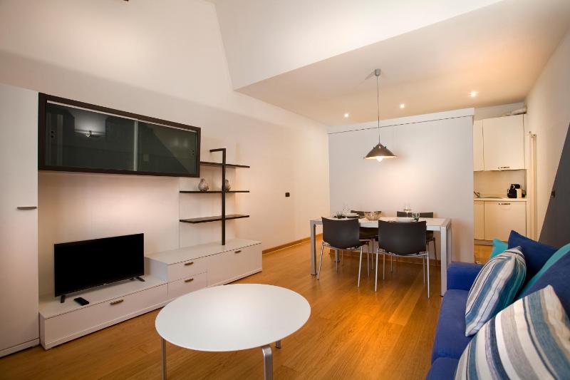 Apartment image 2