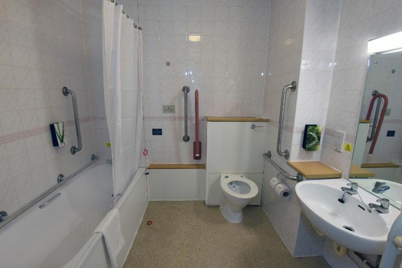 Double Room - Disability Access image 2