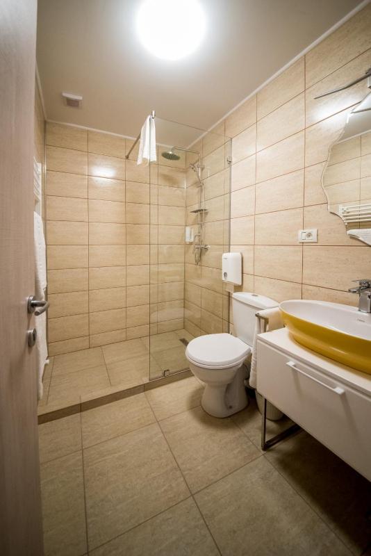 Double Room with Private Bathroom image 3