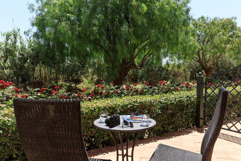 Double Superior Room with Terrace and Countryside View image 3