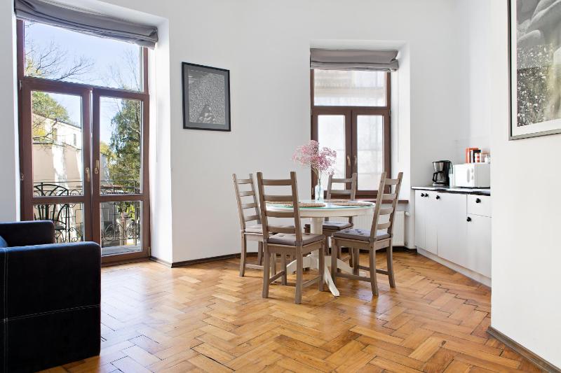 Apartamenty Królewska - image 21