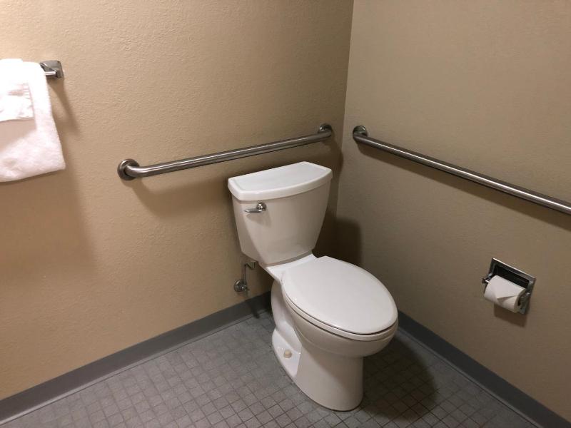 King Room - Disability Access/Non-Smoking image 2